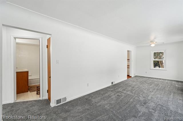 Builiding view four for 5729 Graves, Waterford, MI. 48327