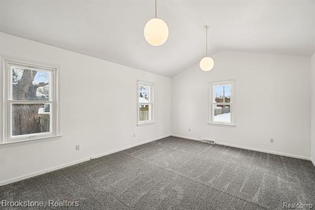 Builiding view twelve for 5729 Graves, Waterford, MI. 48327