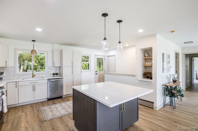 Builiding view eight for 3015 Lakeview, Highland, MI. 48356