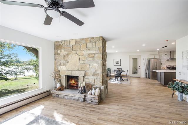 Builiding view five for 3015 Lakeview, Highland, MI. 48356