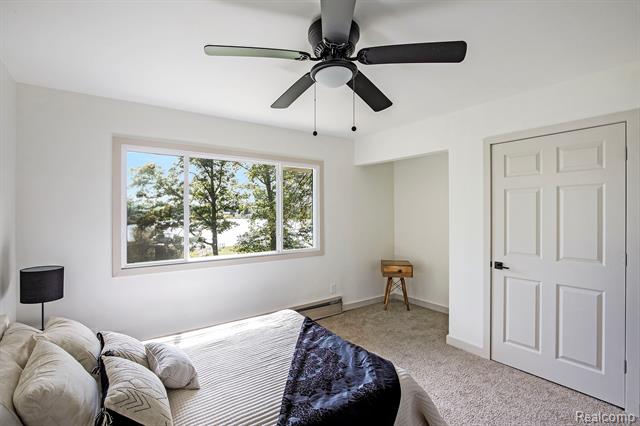 Builiding view nineteen for 3015 Lakeview, Highland, MI. 48356