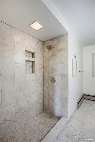 Builiding view seventeen for 3015 Lakeview, Highland, MI. 48356