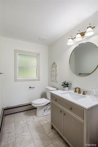 Builiding view sixteen for 3015 Lakeview, Highland, MI. 48356