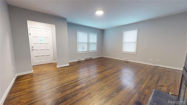 Builiding view eight for 715 Kenilworth, Pontiac, MI. 48340