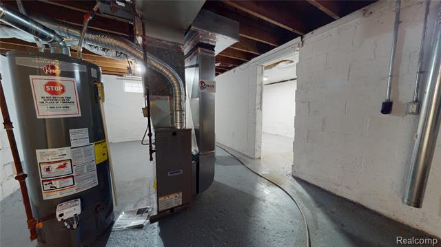 Builiding view eighteen for 715 Kenilworth, Pontiac, MI. 48340