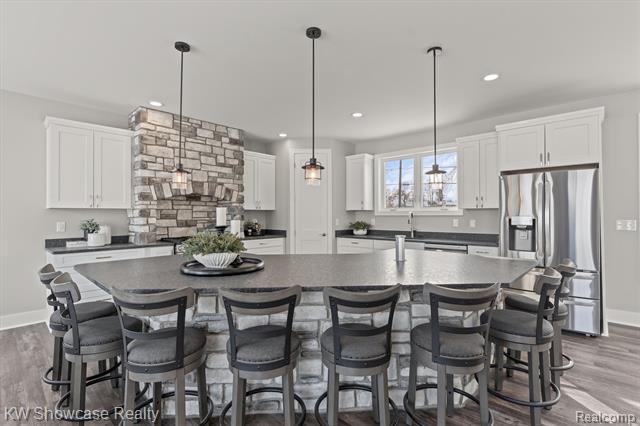 Builiding view eight for 9090 Buckingham, White Lake, MI. 48386