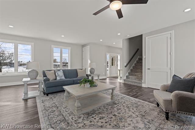 Builiding view five for 9090 Buckingham, White Lake, MI. 48386