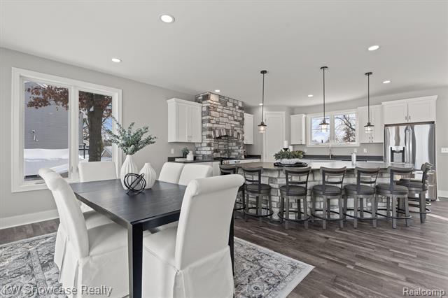 Builiding view fourteen for 9090 Buckingham, White Lake, MI. 48386