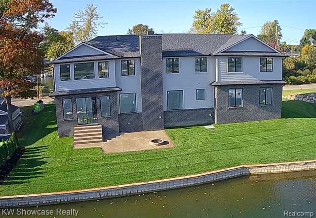 Builiding view one for 9090 Buckingham, White Lake, MI. 48386