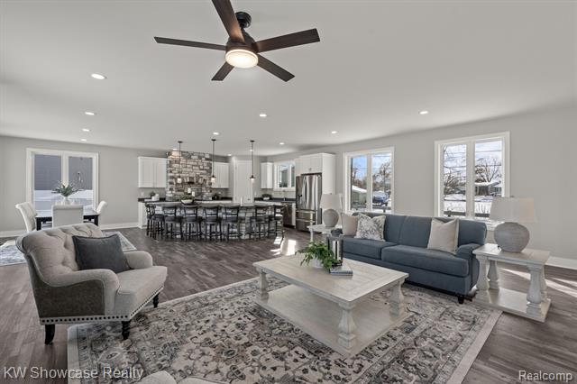 Builiding view six for 9090 Buckingham, White Lake, MI. 48386