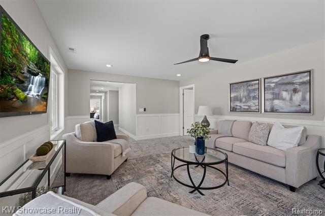 Builiding view twenty eight for 9090 Buckingham, White Lake, MI. 48386