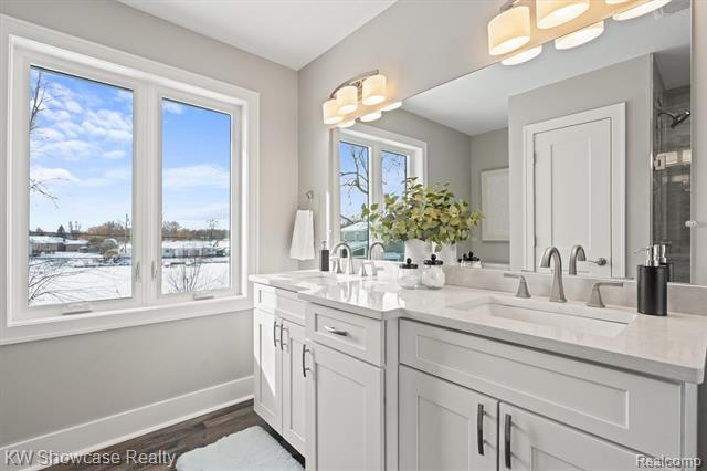 Builiding view twenty four for 9090 Buckingham, White Lake, MI. 48386