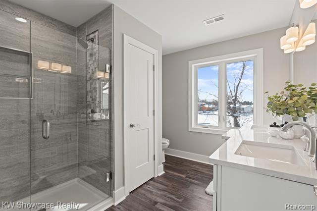 Builiding view twenty three for 9090 Buckingham, White Lake, MI. 48386