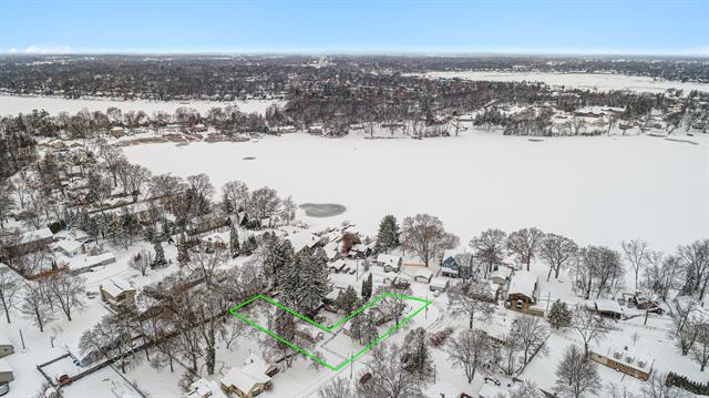 Builiding view eight for 3303 Lexington, Waterford, MI. 48328