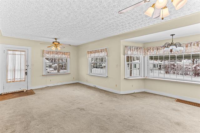 Builiding view eleven for 3303 Lexington, Waterford, MI. 48328