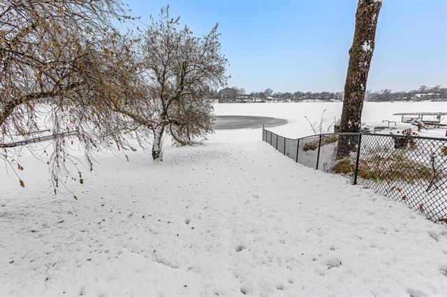 Builiding view forty two for 3303 Lexington, Waterford, MI. 48328