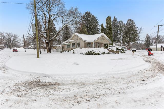 Builiding view four for 3303 Lexington, Waterford, MI. 48328