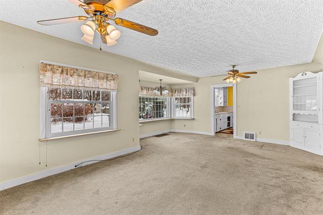 Builiding view ten for 3303 Lexington, Waterford, MI. 48328