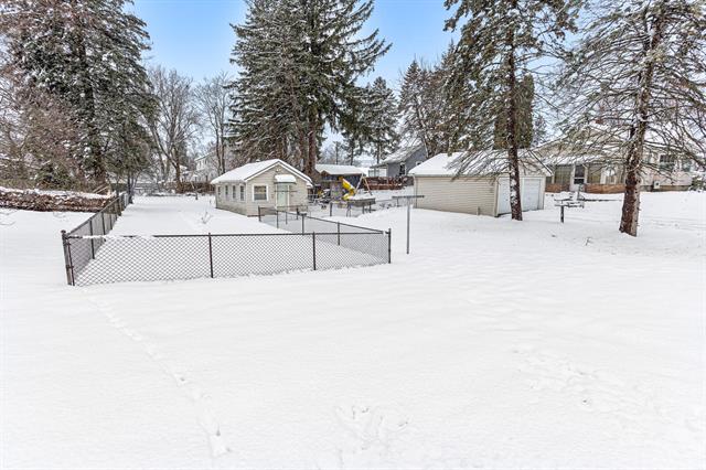 Builiding view thirty five for 3303 Lexington, Waterford, MI. 48328