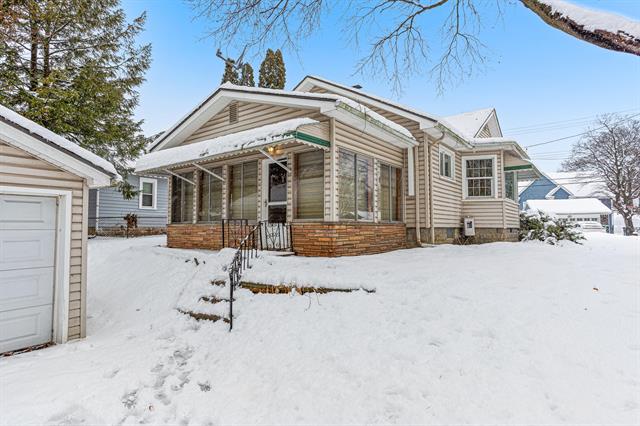 Builiding view thirty one for 3303 Lexington, Waterford, MI. 48328