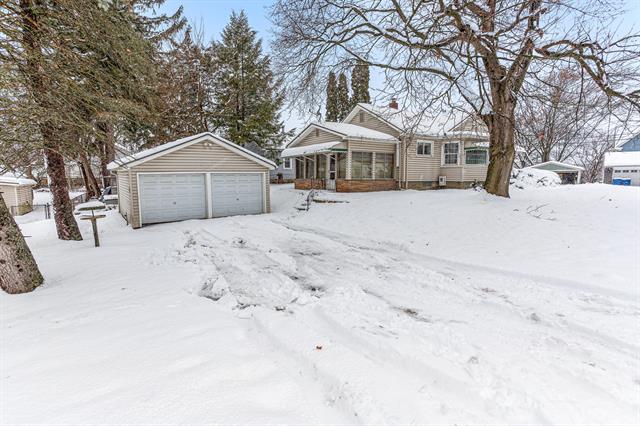 Builiding view thirty two for 3303 Lexington, Waterford, MI. 48328