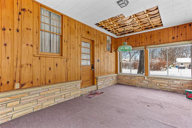 Builiding view twenty eight for 3303 Lexington, Waterford, MI. 48328