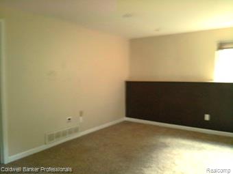 Builiding view eleven for 3225 Oak Ridge, Highland, MI. 48356