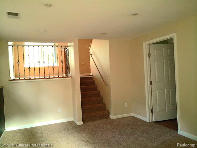 Builiding view twelve for 3225 Oak Ridge, Highland, MI. 48356