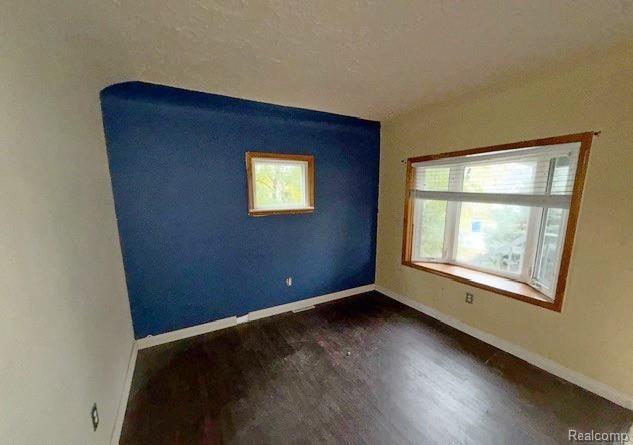 Builiding view eight for 74 E Fairmount, Pontiac, MI. 48340