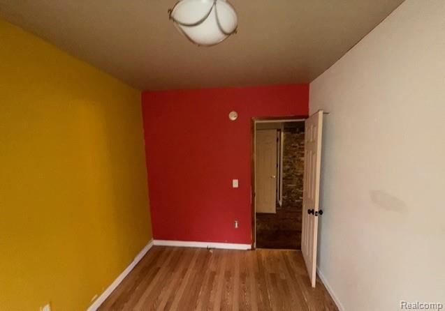 Builiding view seven for 74 E Fairmount, Pontiac, MI. 48340