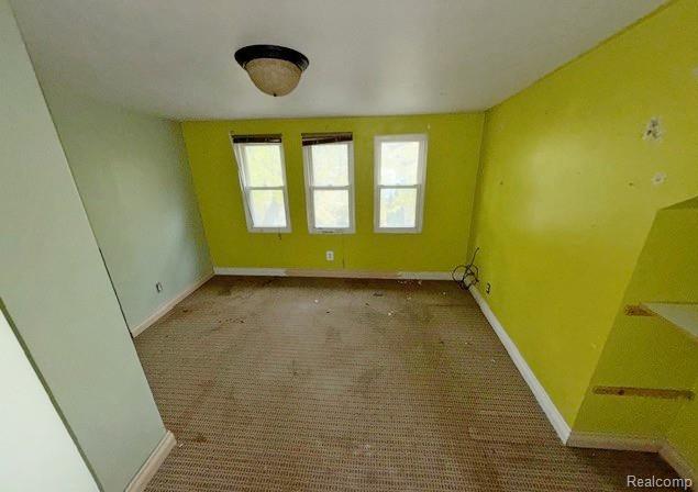 Builiding view seventeen for 74 E Fairmount, Pontiac, MI. 48340