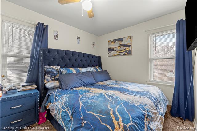 Builiding view ten for 691 3Rd, Pontiac, MI. 48340