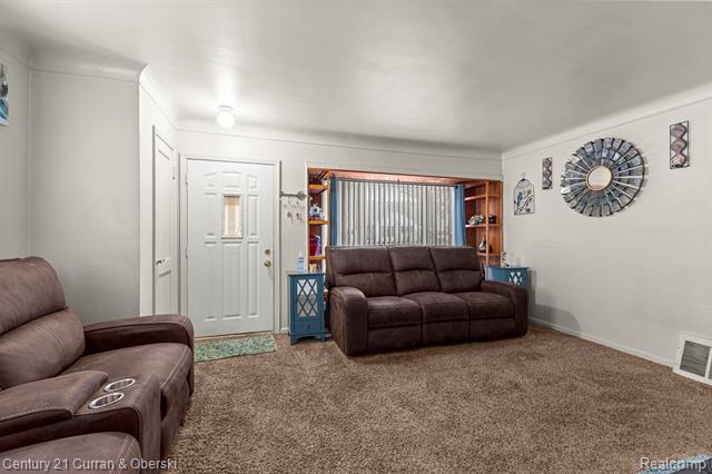 Builiding view three for 691 3Rd, Pontiac, MI. 48340