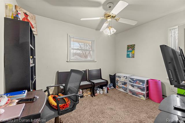 Builiding view twelve for 691 3Rd, Pontiac, MI. 48340