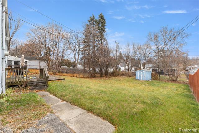 Builiding view twenty two for 691 3Rd, Pontiac, MI. 48340