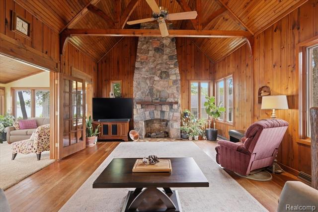 Builiding view seven for 6880 Forestlawn, Waterford, MI. 48327