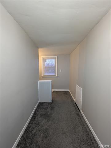 Builiding view twenty two for 263 W Ann Arbor, Pontiac, MI. 48340