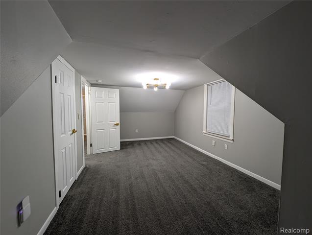 Builiding view twenty for 263 W Ann Arbor, Pontiac, MI. 48340