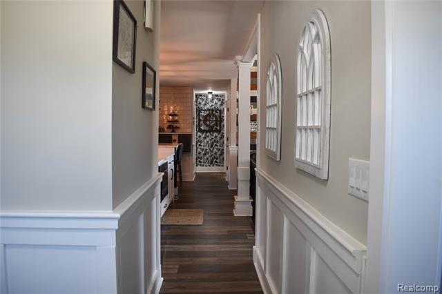 Builiding view fourteen for 4380 Dale, Highland, MI. 48357