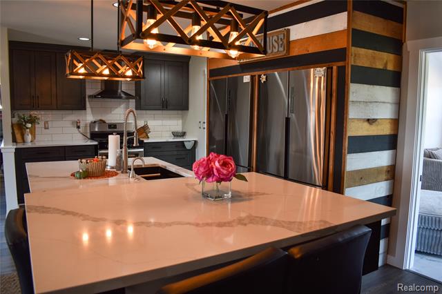 Builiding view seven for 4380 Dale, Highland, MI. 48357