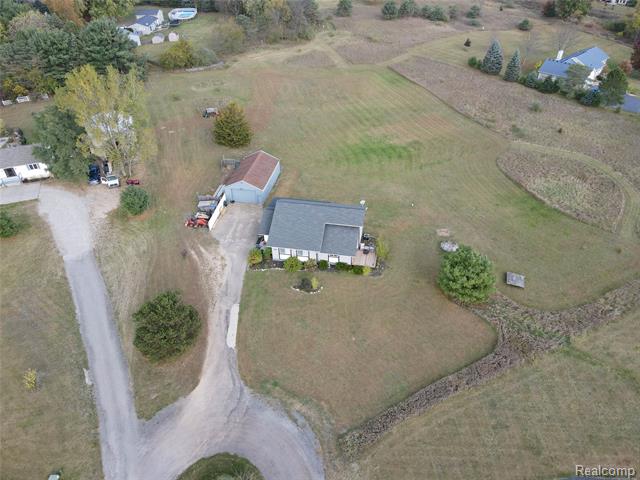 Builiding view thirty nine for 4380 Dale, Highland, MI. 48357