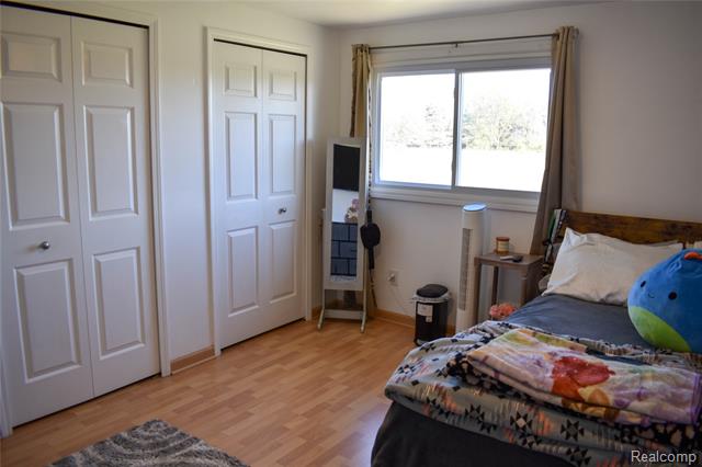 Builiding view twenty eight for 4380 Dale, Highland, MI. 48357