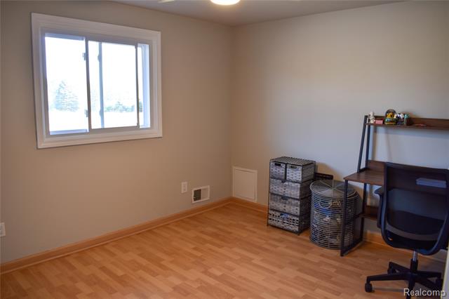 Builiding view twenty nine for 4380 Dale, Highland, MI. 48357