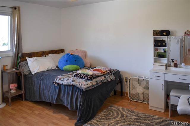 Builiding view twenty seven for 4380 Dale, Highland, MI. 48357