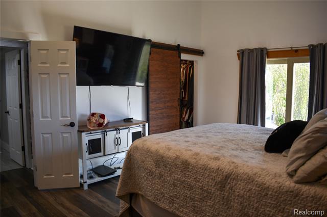 Builiding view twenty two for 4380 Dale, Highland, MI. 48357