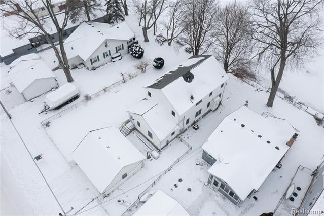 Builiding view forty eight for 4333 Hunters, Highland, MI. 48356