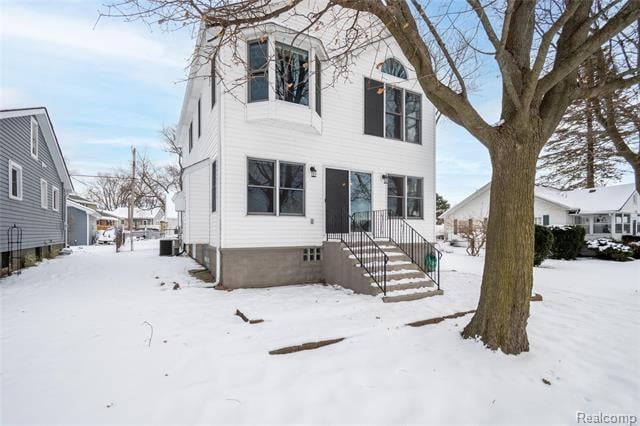 Builiding view forty four for 4333 Hunters, Highland, MI. 48356