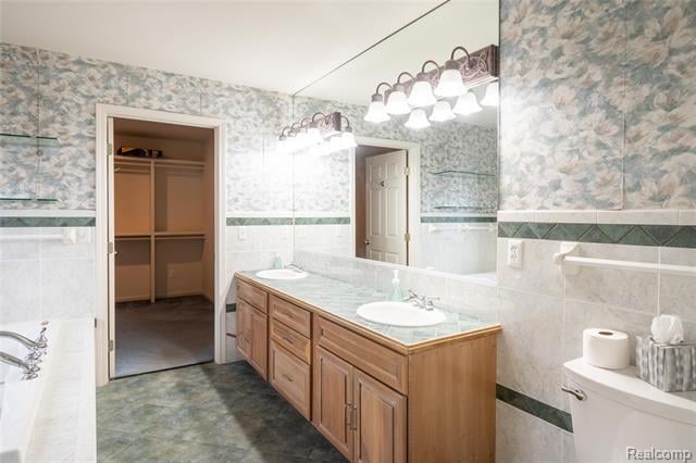 Builiding view twenty eight for 4333 Hunters, Highland, MI. 48356