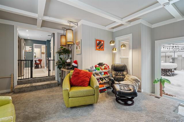 Builiding view eleven for 6333 Harriet, Waterford, MI. 48327