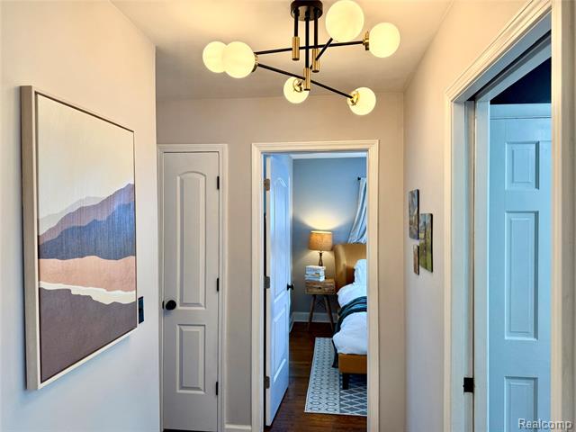 Builiding view sixteen for 6333 Harriet, Waterford, MI. 48327